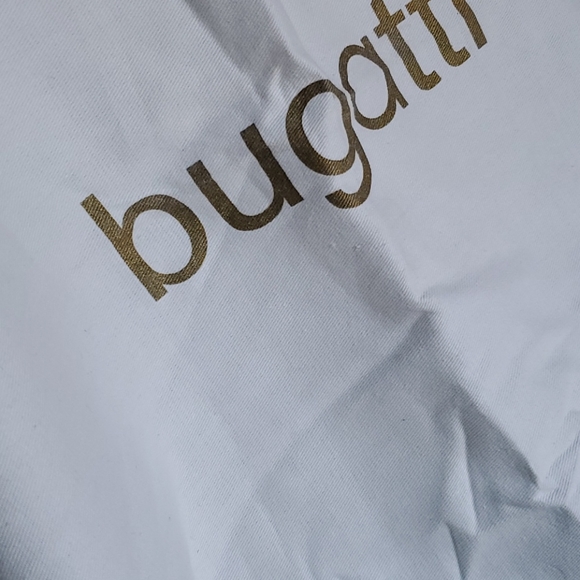 Bugatti Leather Tote Bag - Picture 7 of 13